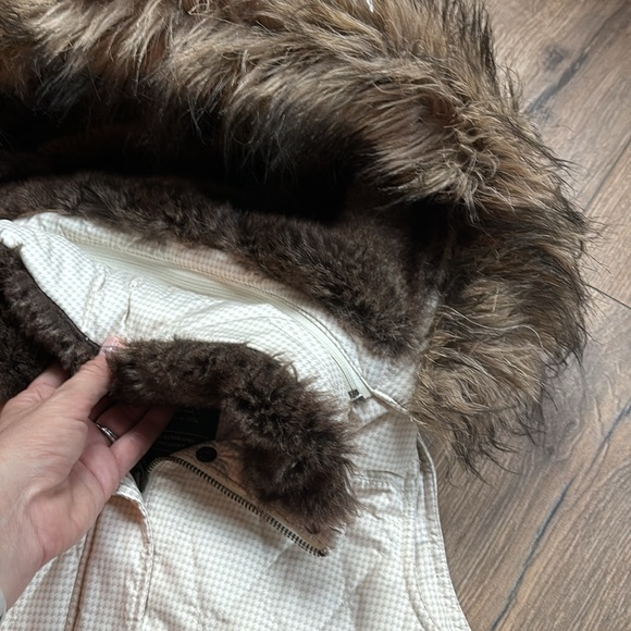 ❄️Goose DOWN Eddie Bauer Women’s Vest Fur Collar Removable Hood Small Puffer - Picture 10 of 13